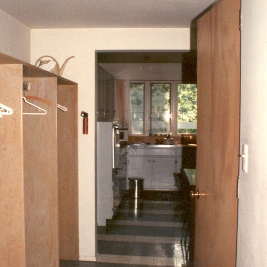 Kitchen entry