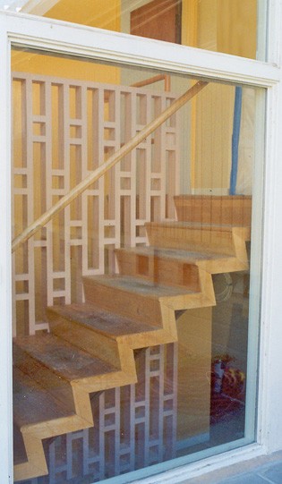 cantilevered staircase